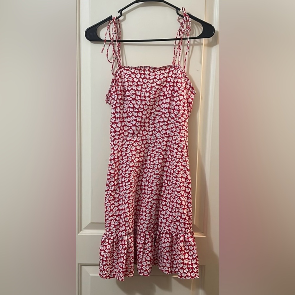 Red SHEIN Floral Flowy Ruffled Dress Women’s Small NWOT